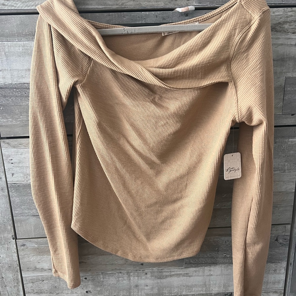 Brand new Free People off the shoulder top!